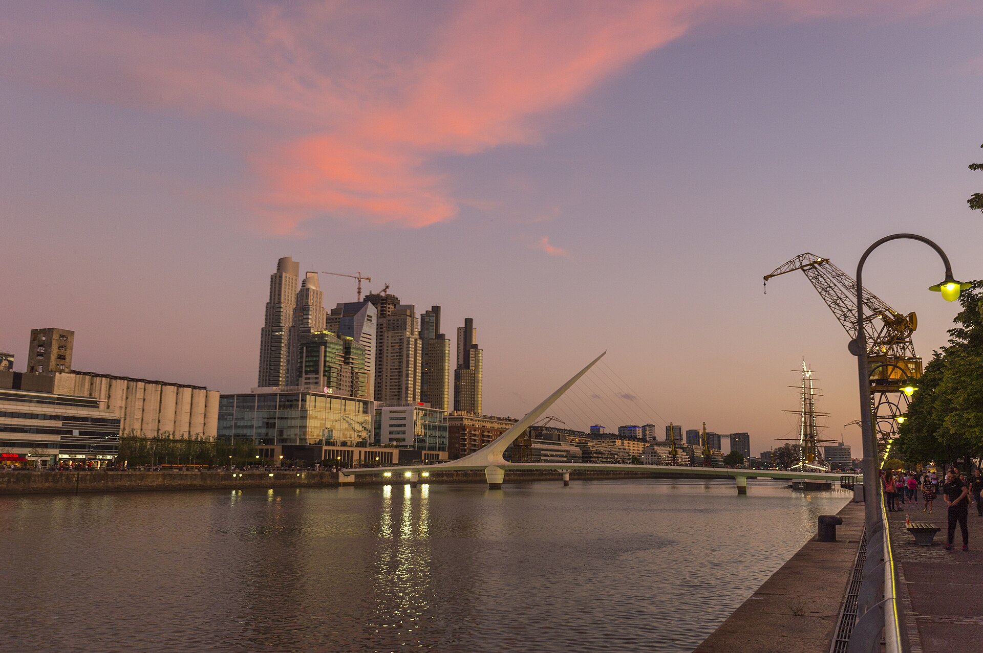 Atardecer en Puerto Madero, Buenos Aires